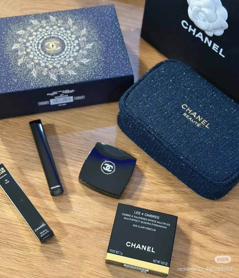กระเป๋า+กล่อง Chanel Blue Midnight Glitter Makeup Pouch