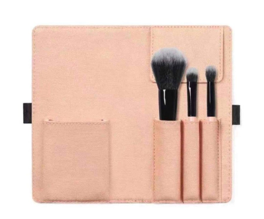 เซต Gucci Beauty Travel Brush Set เซ็ตแปรง 3 ชิ้น