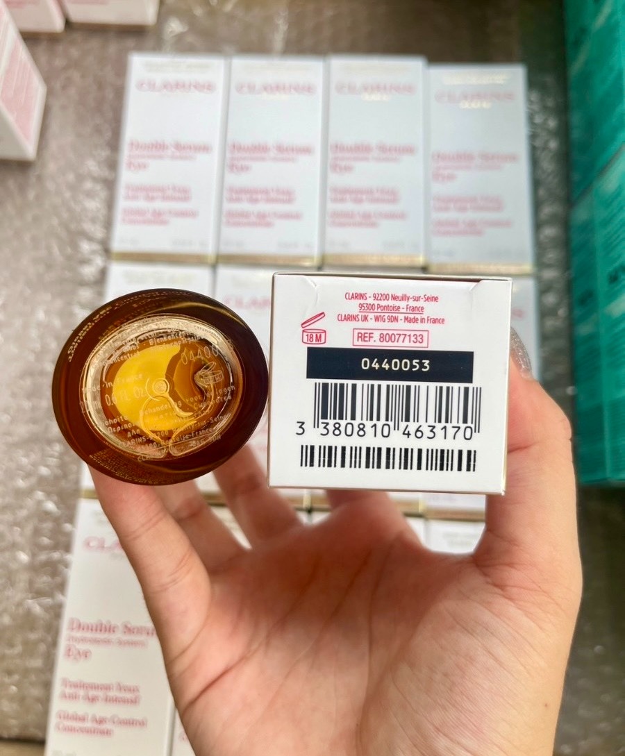 Clarins Double Serum Eye Global Age Control Concentrate 20ml. (เคาเตอร์ 3,600฿)