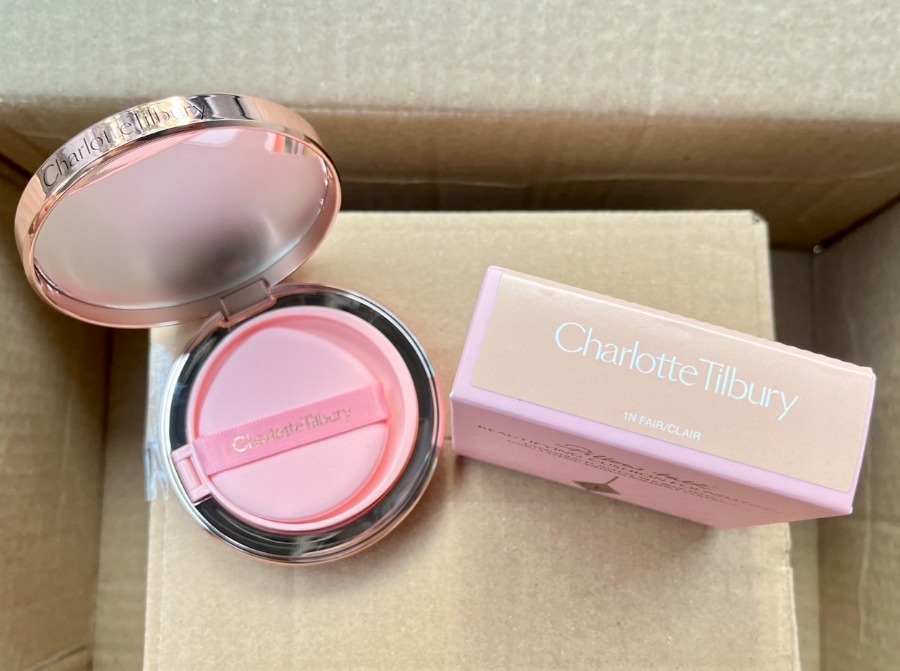 Charlotte Tilbury Pillow Talk Beautifying Cushion Foundation 12g. (เคาเตอร์ 2,750฿)