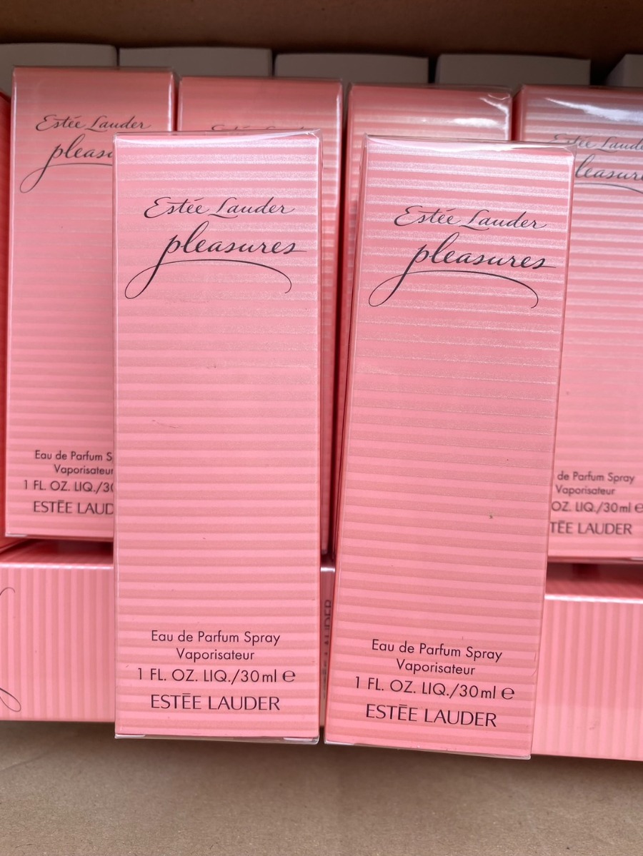 Estee Lauder Pleasures Eau de Parfum 30ml. (เคาเตอร์ 2,250฿)