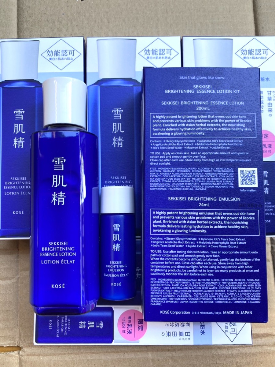 เซตสุดคุ้ม - Kose Sekkisei Brightening Essence Lotion 200ml. + Brightening Emulsion 24ml. (เคาเตอร์ 1,100฿)