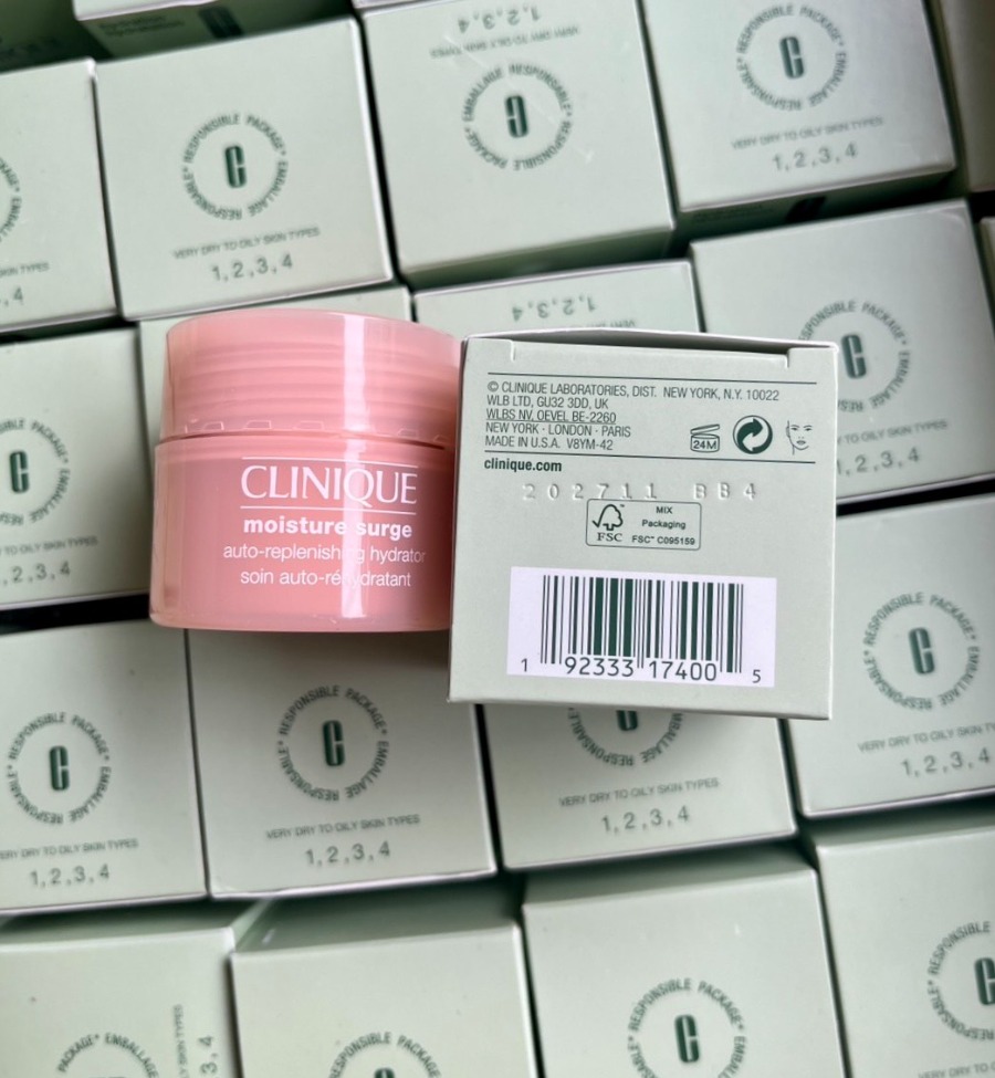 Clinique Moisture Surge Auto-Replenishing Hydrator ขนาด 15ml.