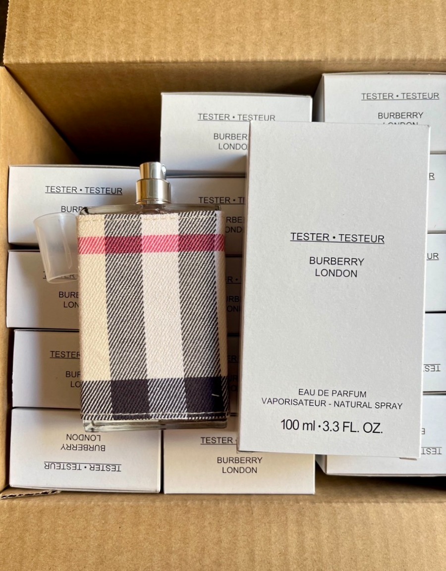 กล่องเทสเตอร์.ไม่มีฝา - Burberry London For Women Eau De Parfum 100ml. (เคาเตอร์ 4,600฿)