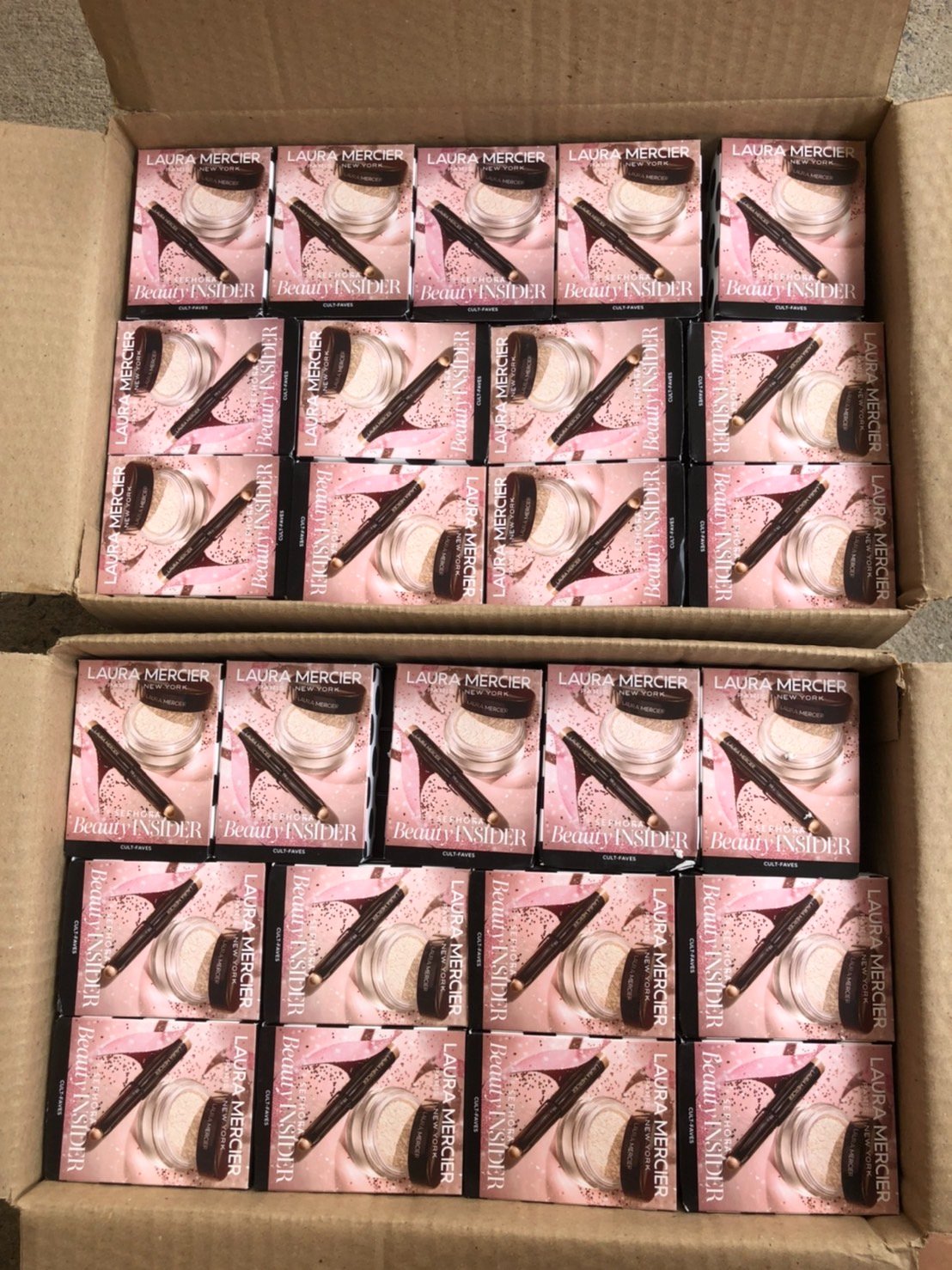 Laura Mercier Birthday Gift Set