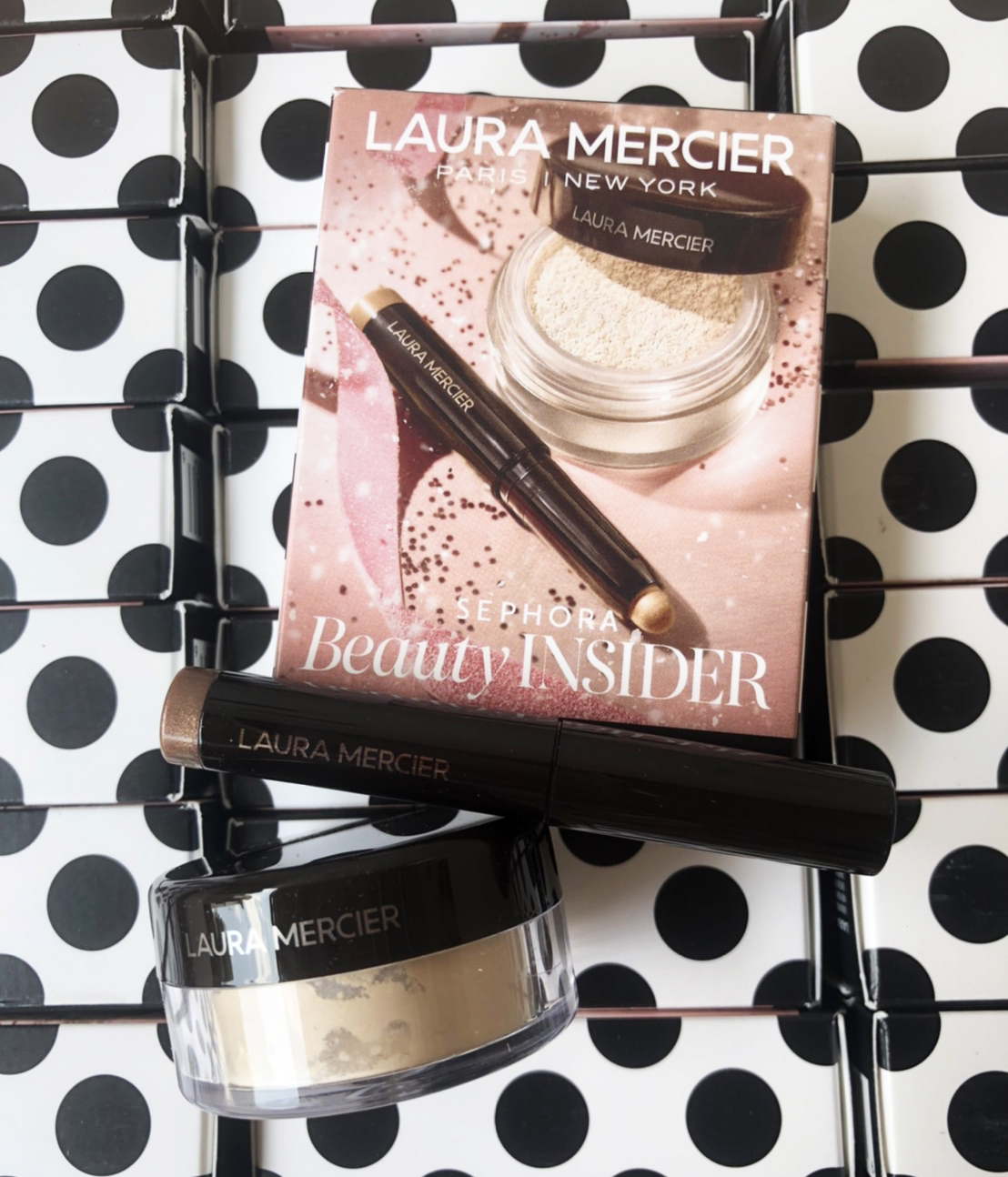 Laura Mercier Birthday Gift Set