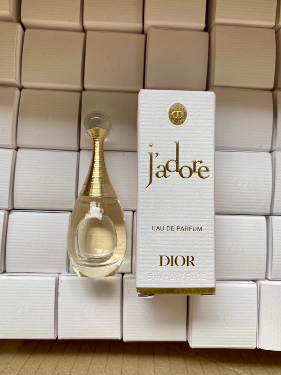Christian Dior J'adore Eau De Parfum ขนาด 5ml.