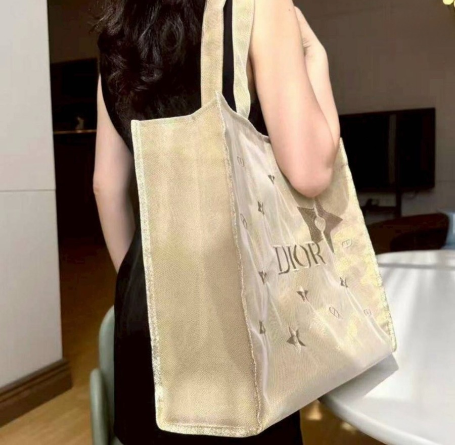 ดาว Dior Beauty Tote Bag