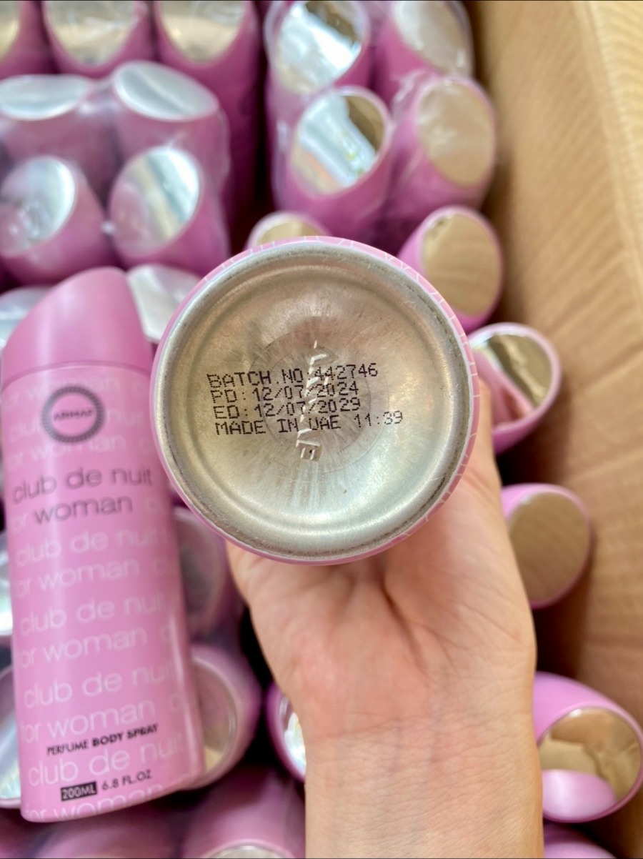 ขวดชมพู Armaf Club De Nuit Perfume Body Spray For Women 200ml.