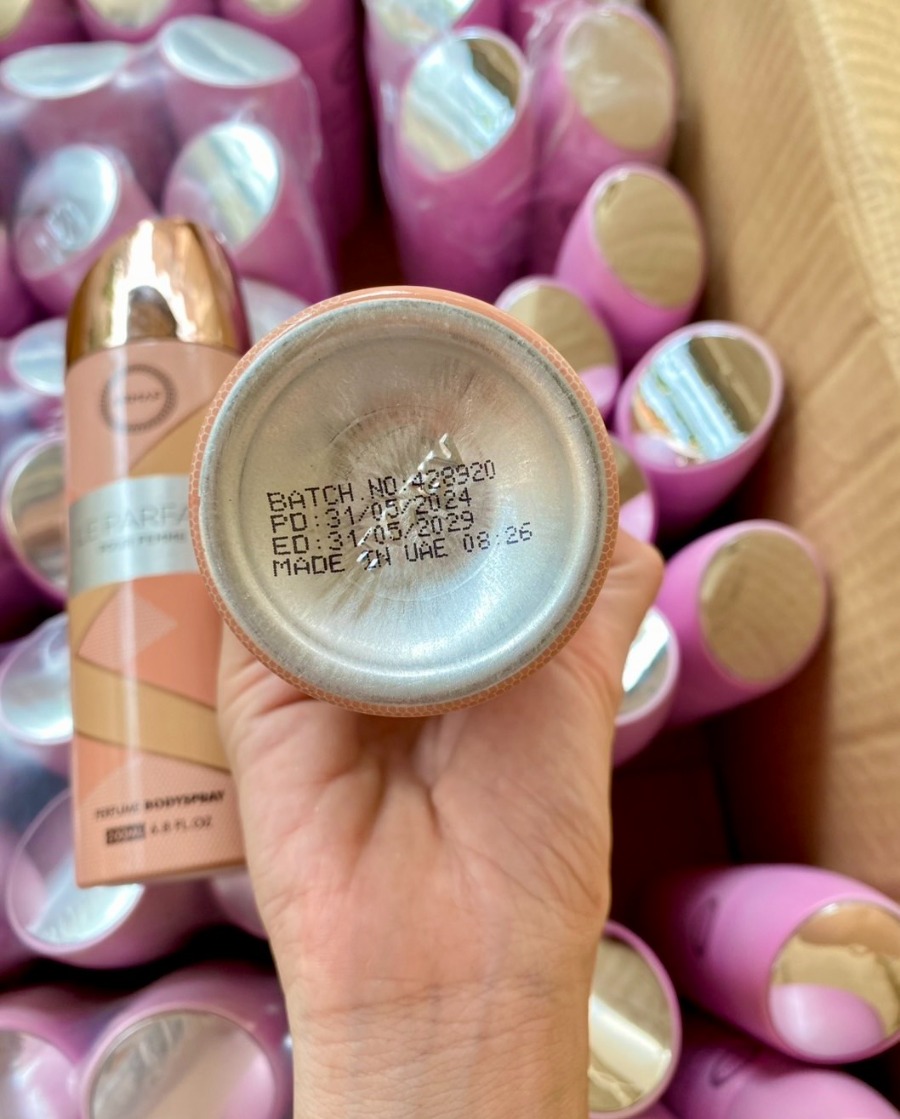 น้ำตาล Armaf Le Parfait Pour Femme EDP Body Spray 200ml.