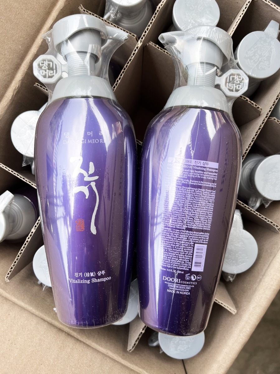แชมพู Daeng Gi Meo Ri Vitalizing Shampoo 500 ml. 
