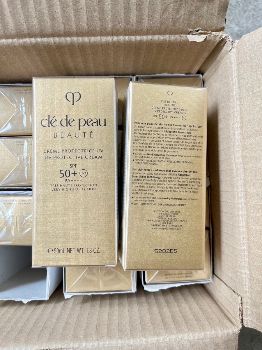Cle De Peau Beaute UV Protection Cream SPF50 PA+++ 50ml. (เคาเตอร์ 4,500฿)