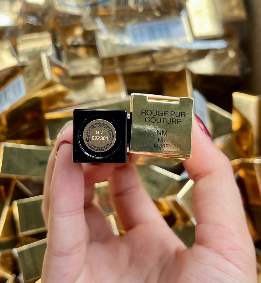 (มีกล่อง) - YSL Rouge Pur Couture Satin Lipstick 1.3g. #NM NU MUSE