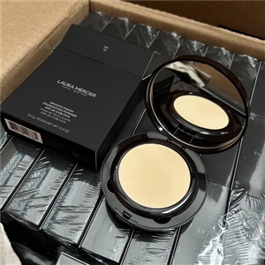 Laura Mercier Smooth Finish Foundation Powder SPF20 UVB/UVA 9.2g. #01 ผิวขาวเหลือง (เคาเตอร์ 2,090฿)