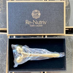 ที่นวดหน้า Estee Lauder Re-Nutriv Ultimate Facial Massager Tool