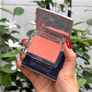 Dior Rosy Glow Blush 4.4g. สี 004 Coral (เคาเตอร์ 1,700฿)