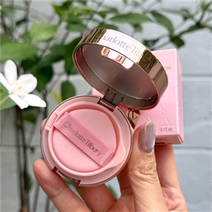ขนาดทดลอง Charlotte Tilbury Pillow Talk Beautifying Cushion Foundation 5g. #1N FAIR/CLAIR