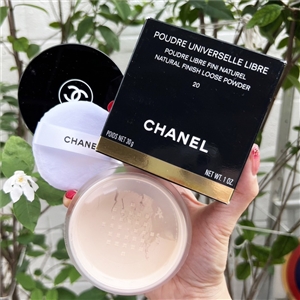Chanel Poudre Universelle Libre Natural Finish Loose Powder 30g. #020 Medium Light (เคาเตอร์ 2,700฿)
