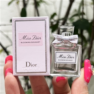 Miss Dior Blooming Bouquet EDT ขนาด 5 ml.