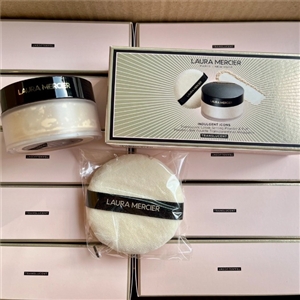 เซต/ทรานลูเซ้น Laura Mercier Indulgent Icons **Translucent Loose Setting Powder 29g. and Velour Puff Set (Limited Edition)