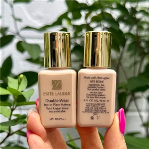 Estee Lauder Double Wear Stay In Place Makeup SPF10 PA++ ขนาด 15ml. #สี 1W1 - Bone ผิวขาวเหลือง