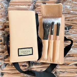 Gucci Beauty Travel Brush Set เซ็ตแปรง 3 ชิ้น