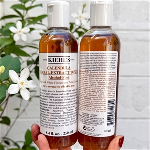 ขวดธรรมดา - Kiehl's Calendula Herbal Extract Toner Alcohol-Free 250ml. (เคาเตอร์ 1,820฿)