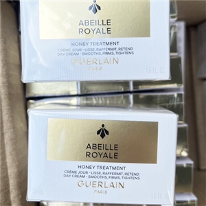 Guerlain Abeille Royale Honey Treatment Day Cream 50ml. (เคาเตอร์ 6,700฿)