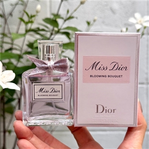Miss Dior Blooming Bouquet EDT ขนาด 50ml. (เคาเตอร์ 4,500฿)