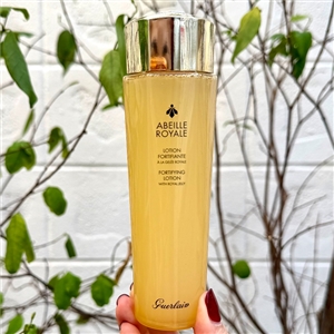 NoBox ไม่มีกล่อง - Guerlain Abeille Royale Fortifying Lotion With Royal Jelly 150ml. (เคาเตอร์ 3,690฿)