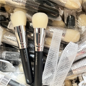 MAC Mini blush brush 13 cm. ขนแปรงขาว