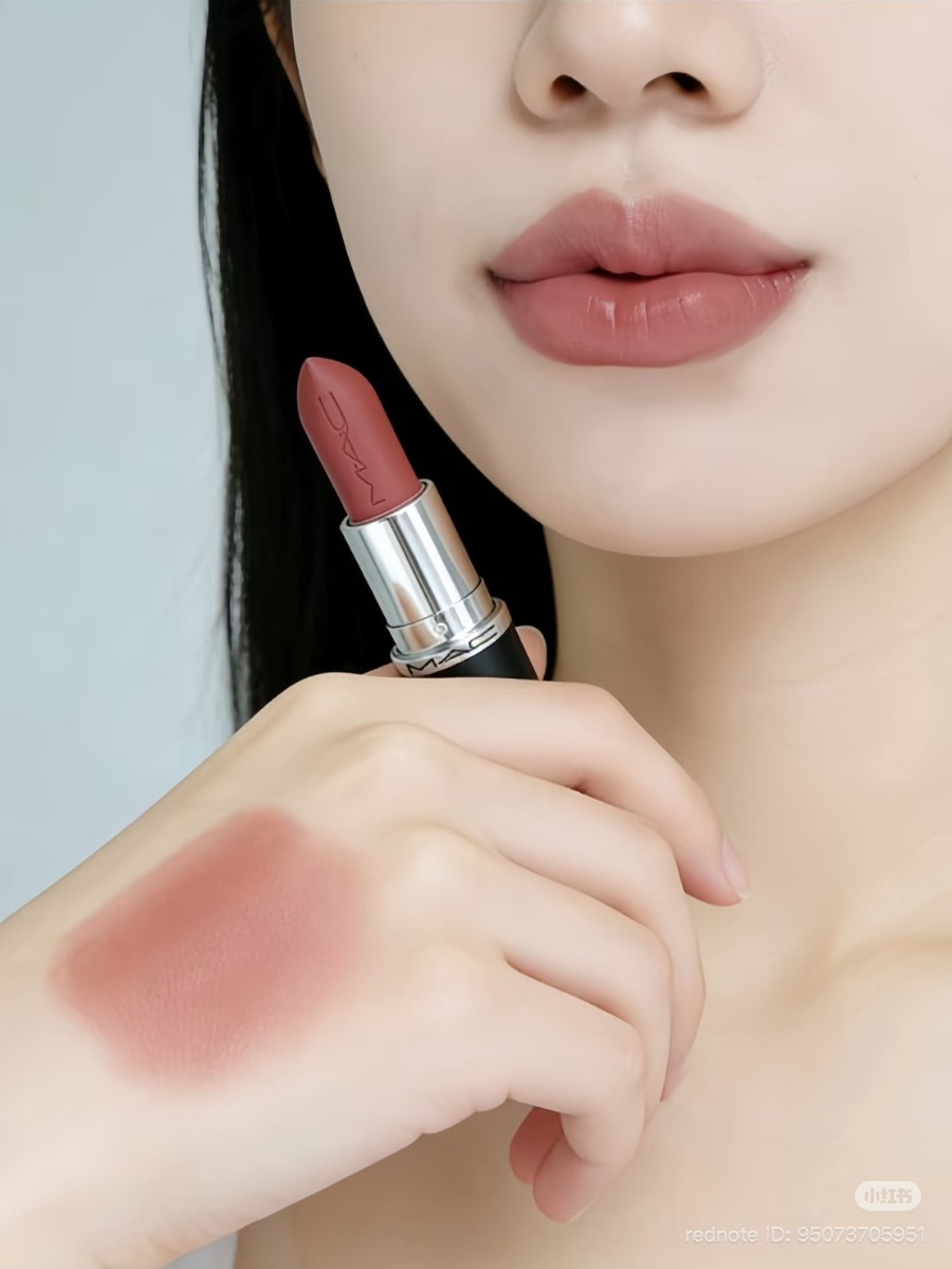 MAC Matte Lipsitck 3.5g. #666 Sweet Deal