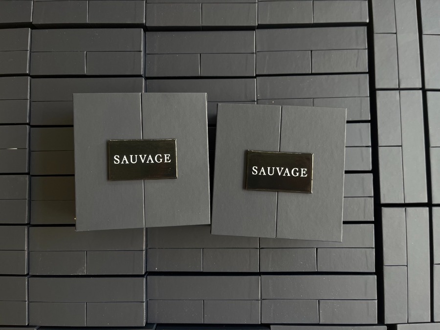 แพ็คเกจใหม่ Christian Dior Sauvage EDP 10ml. + Shower Gel 20ml.