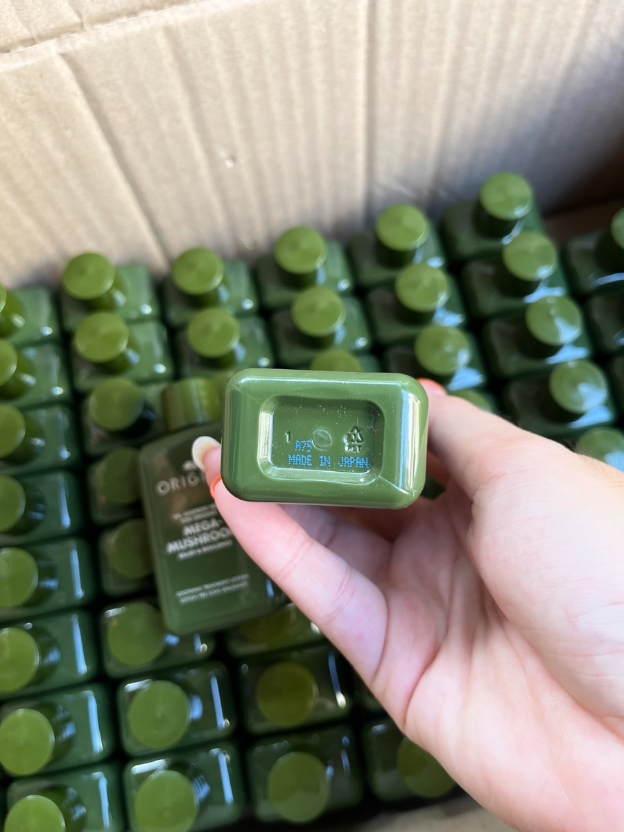 Origins Dr.Andrew Mega-Mushroom Relief & Resilience Soothing Treatment Lotion ขนาด 50ml.