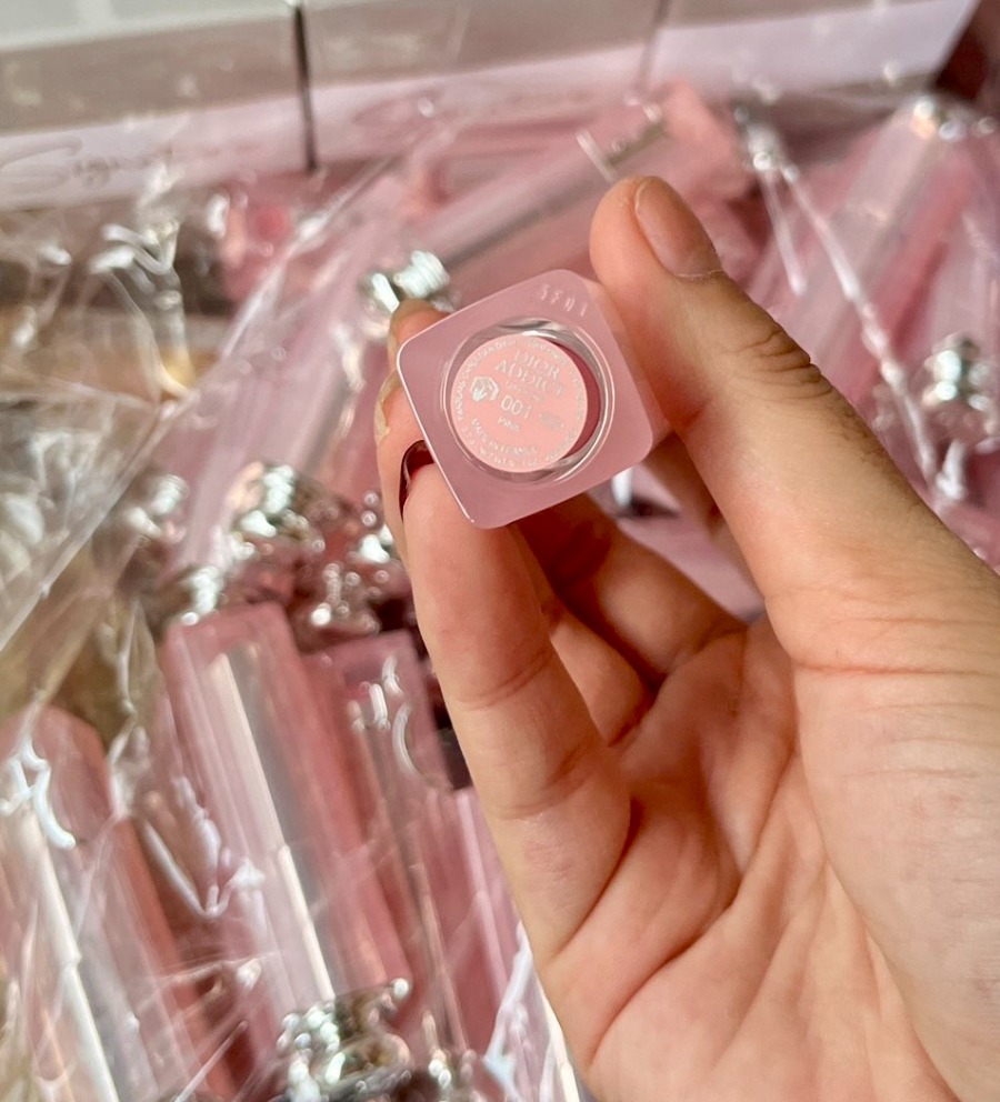 NoBoxไม่มีกล่อง/รุ่นใหม่- Dior Addict Lip Glow 3.5g. #001 Pink (เคาเตอร์ 1,700฿)