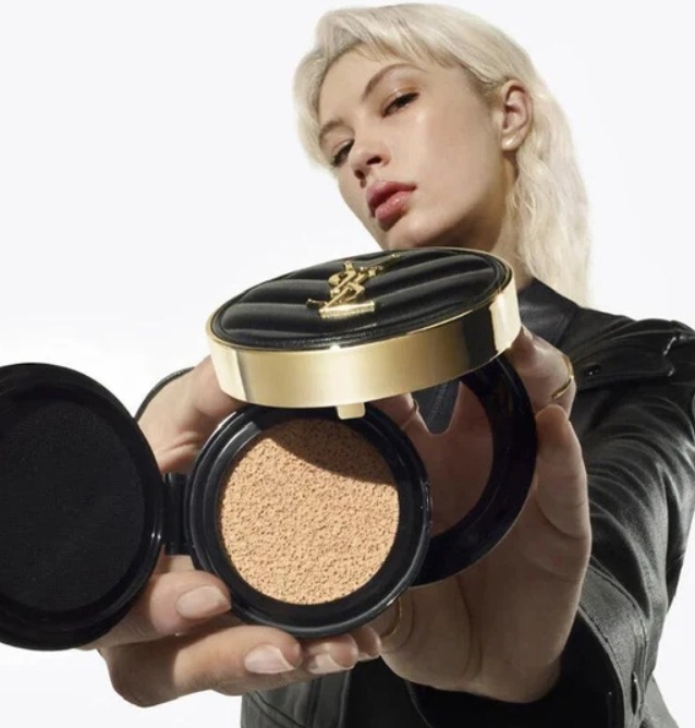 YSL Le Cushion Encre De Peau ขนาดทดลอง 5g. #B20 ผิวขาวเหลือง