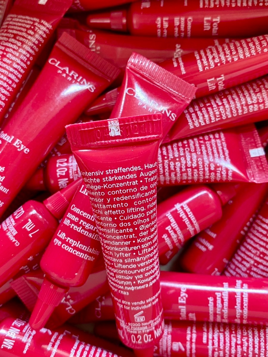 NoBox ไม่มีกล่อง Clarins Total Eye Lift ขนาด 7ml.