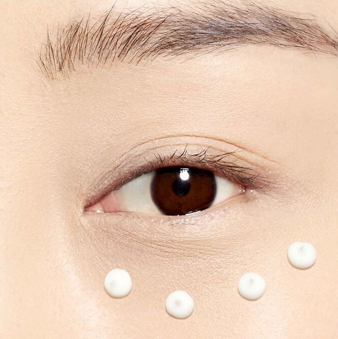 NoBox ไม่มีกล่อง Clarins Total Eye Lift ขนาด 7ml.