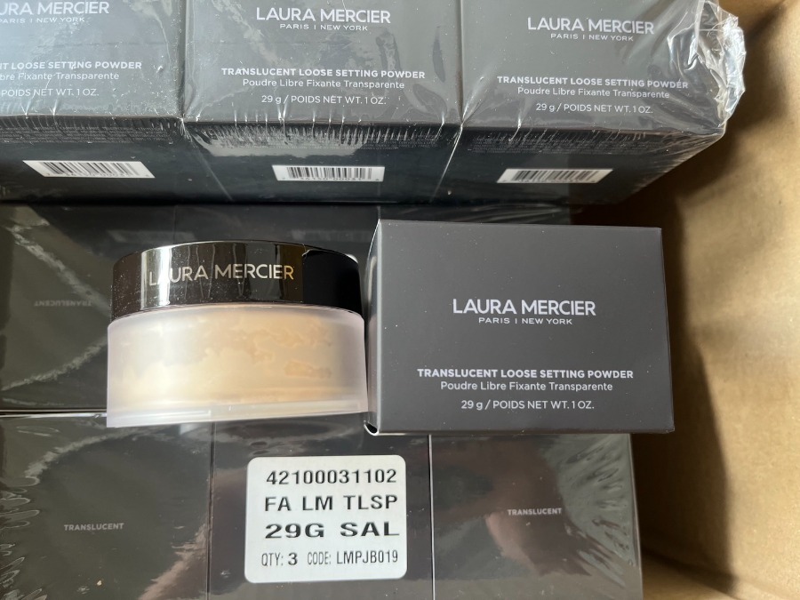 Laura Mercier Loose Setting Powder 29g. #Translucent (เคาเตอร์ 2,100฿)