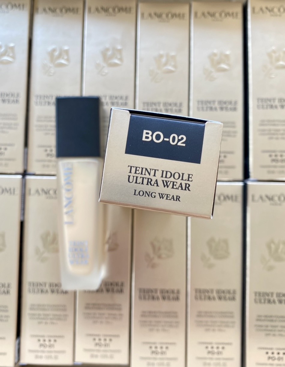 Lancome Teint Idole Ultra Wear SPF40 PA++ 30ml. (เคาเตอร์ 2,500฿)