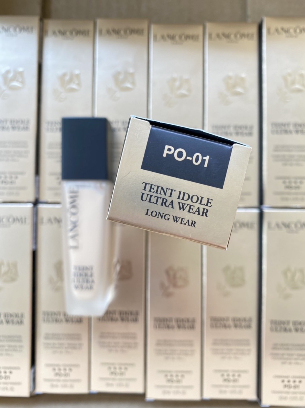 Lancome Teint Idole Ultra Wear SPF40 PA++ 30ml. (เคาเตอร์ 2,500฿)