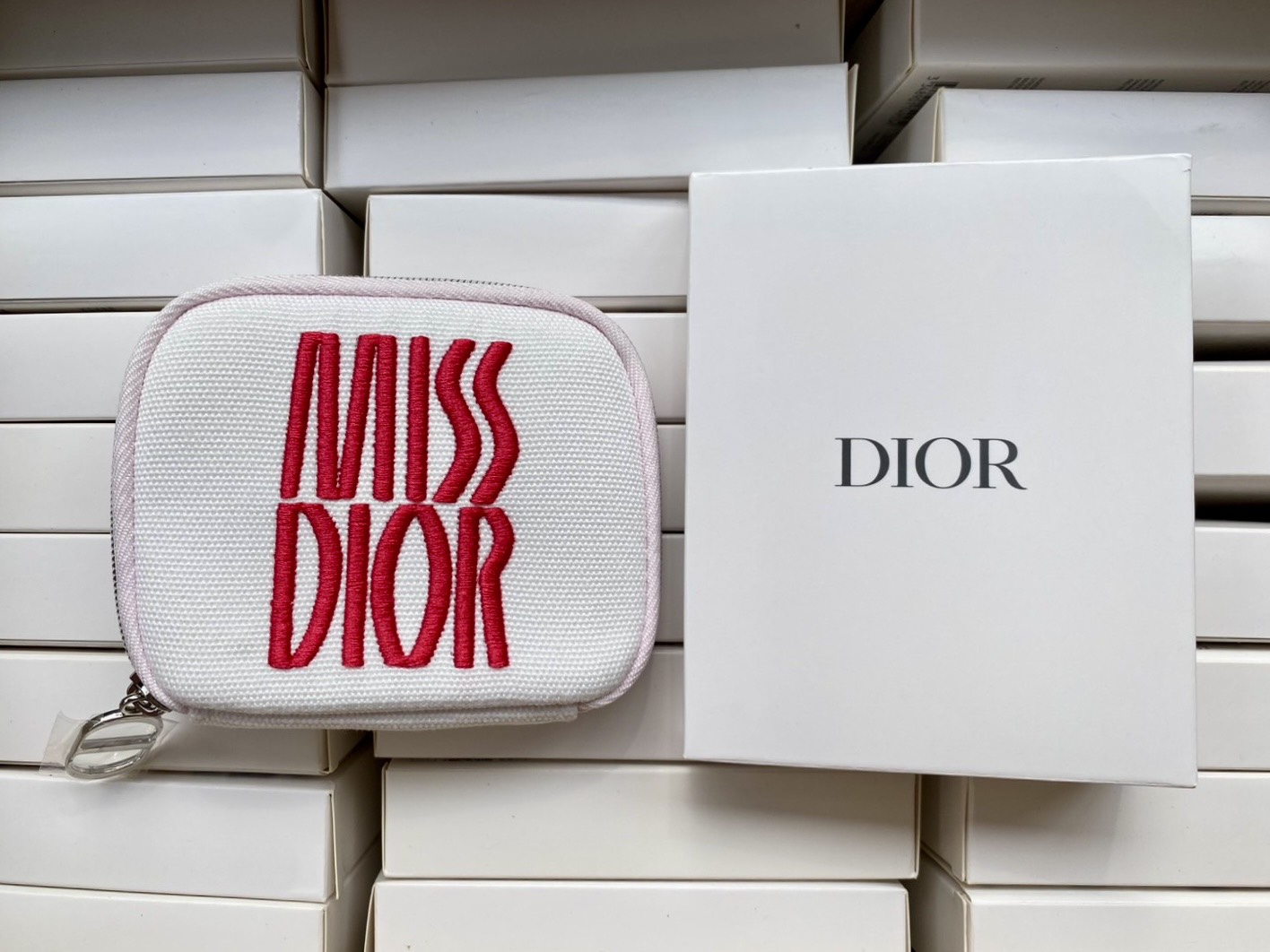 Dior Miss Dior Vials Set with Gift Box (1ml.x3ชิ้น)