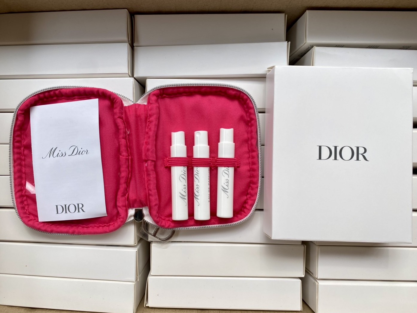 Dior Miss Dior Vials Set with Gift Box (1ml.x3ชิ้น)